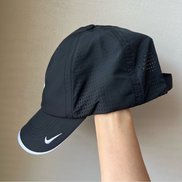 Nike Golf Hat Cap Black Mesh Adjustable Dri-fit Heritage86 Sports V Logo EUC - Picture 8 of 15